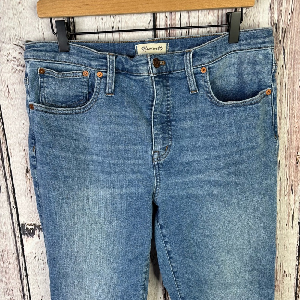 Madewell Cali Demi-Boot‎ Jeans PETITE Size 31P | 12P High Waist 24” Inseam - Picture 2 of 15